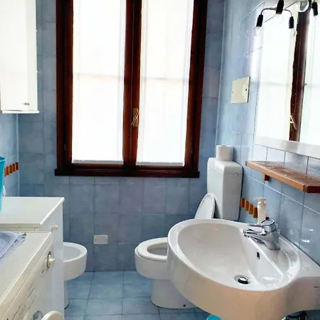Oleandro Villa *
